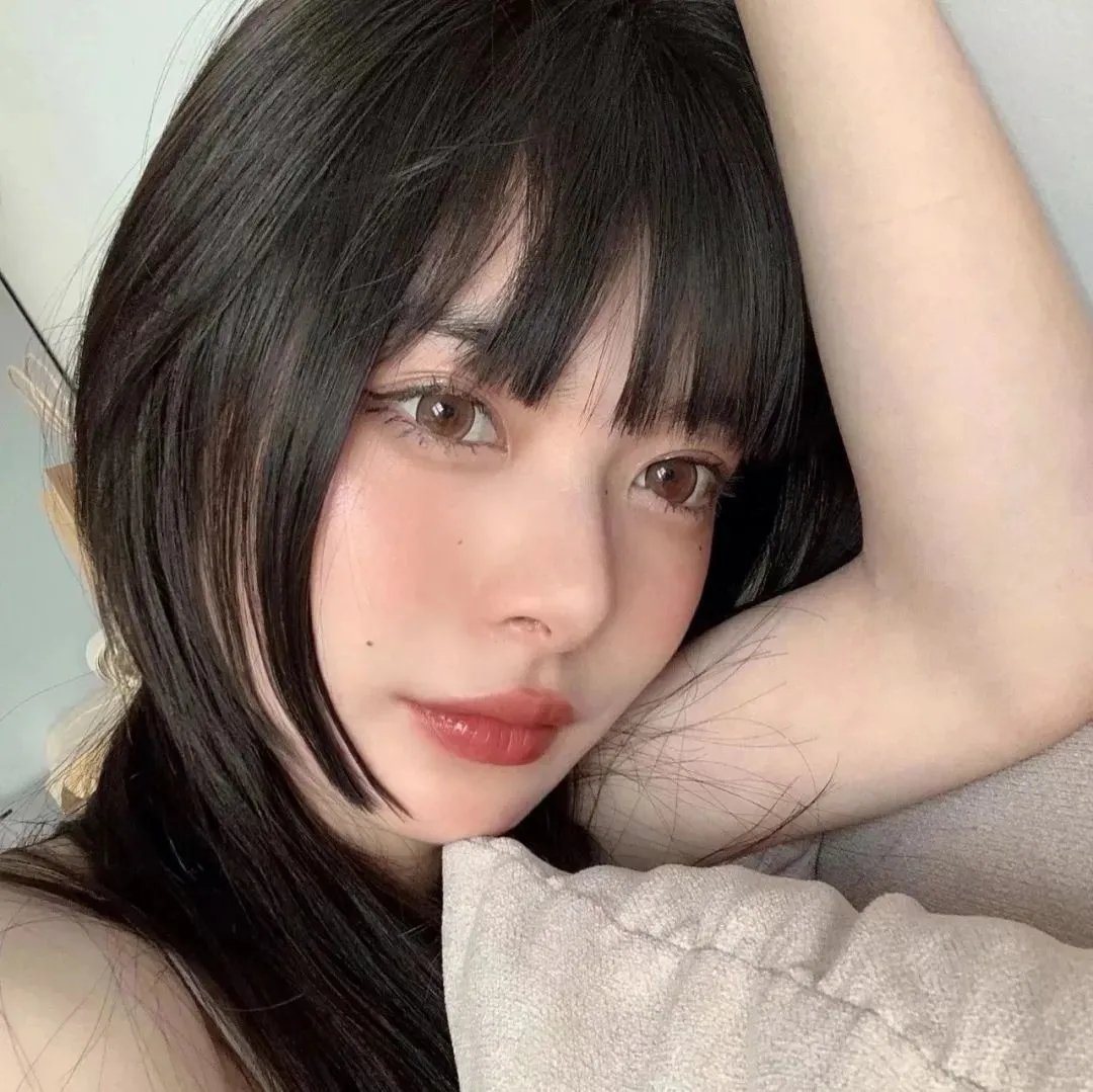 莫斯科来的香烟女孩